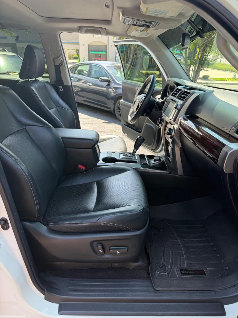 2018 Toyota 4Runner - $34,900