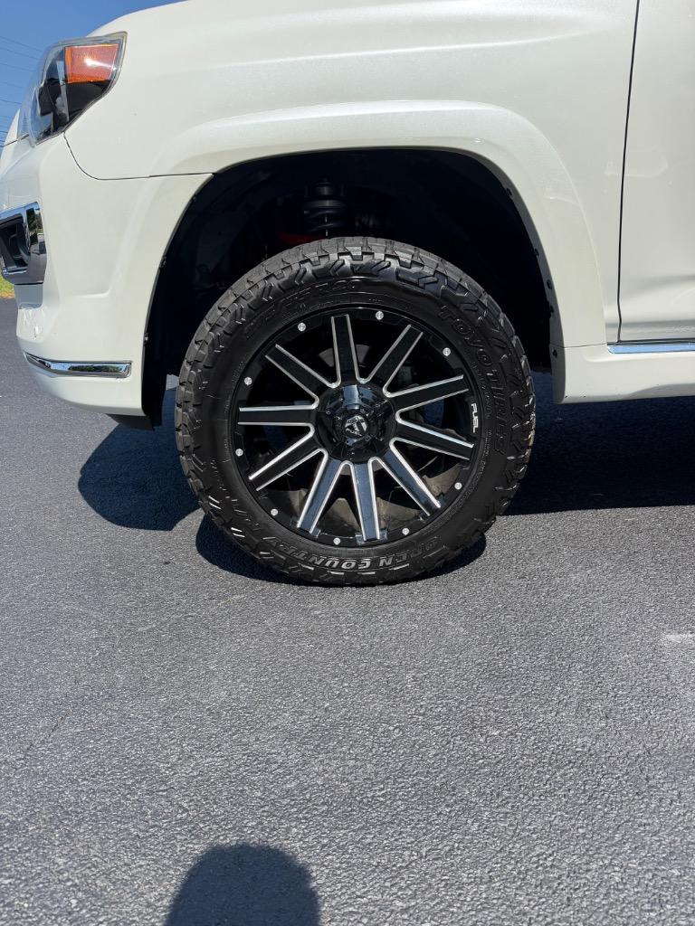 2018 Toyota 4Runner - $34,900