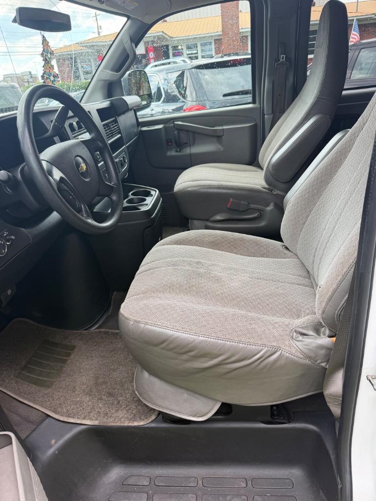 2016 Chevrolet Express - $13,900