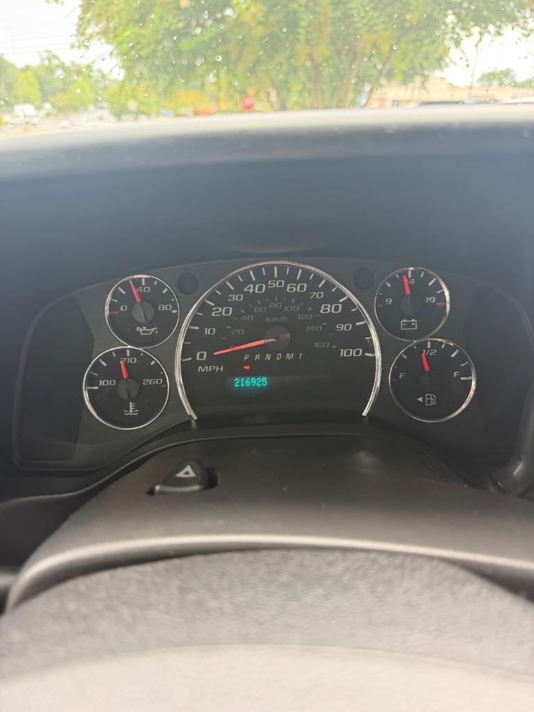 2016 Chevrolet Express - $13,900
