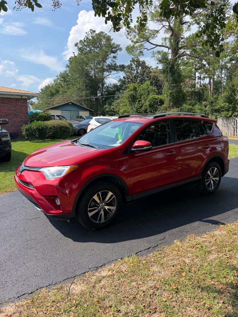 2017 Toyota RAV4 - $18,900