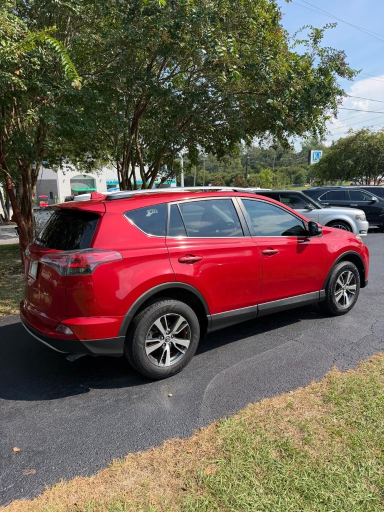 2017 Toyota RAV4 - $18,900