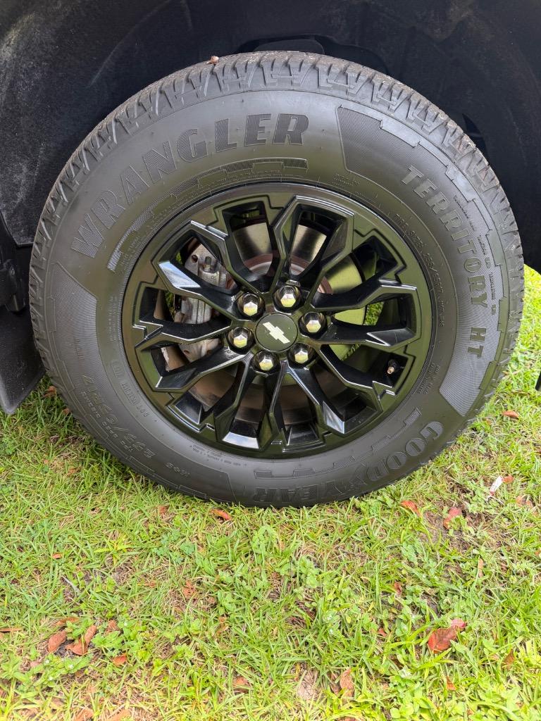 2019 Chevrolet Colorado - $23,900
