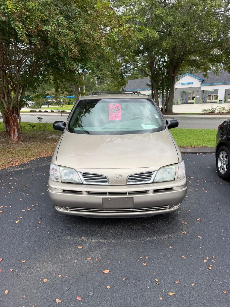 2002 Oldsmobile Silhouette - $4,900