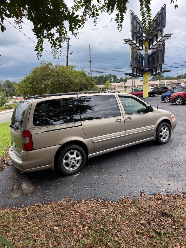 2002 Oldsmobile Silhouette - $4,900