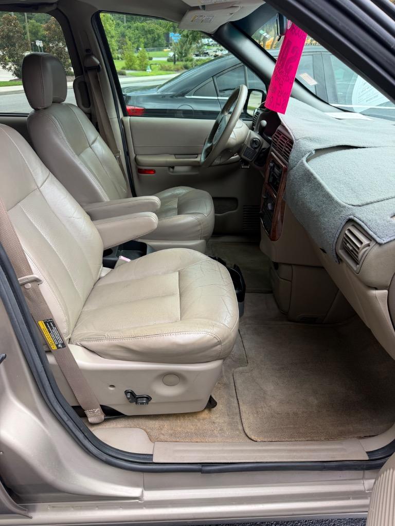2002 Oldsmobile Silhouette - $4,900