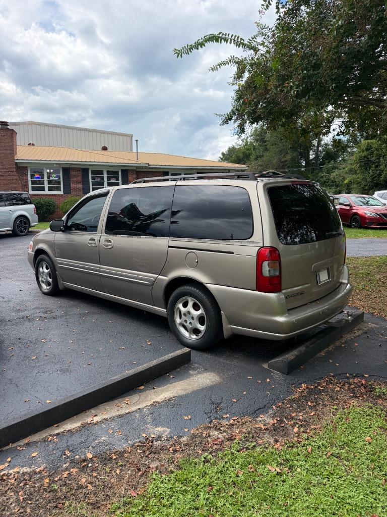 2002 Oldsmobile Silhouette - $4,900