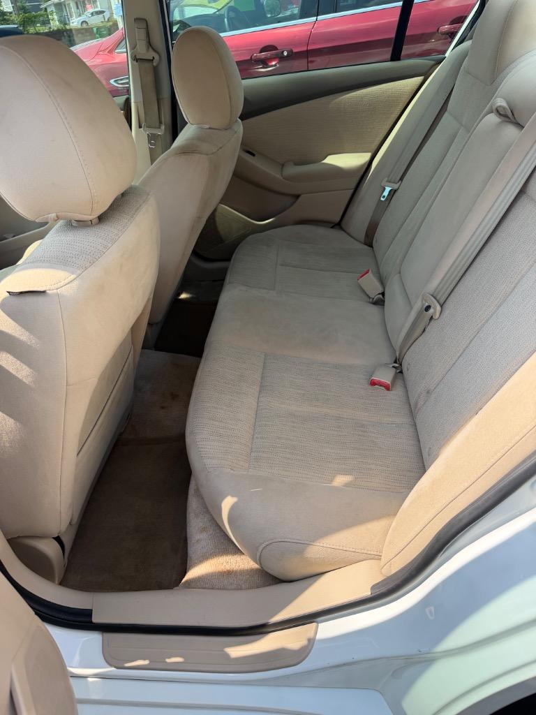 2012 Nissan Altima - $4,900