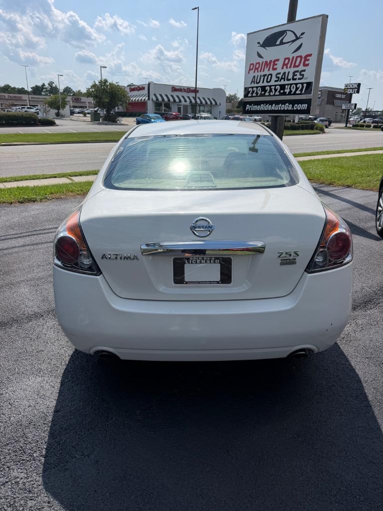 2012 Nissan Altima - $4,900