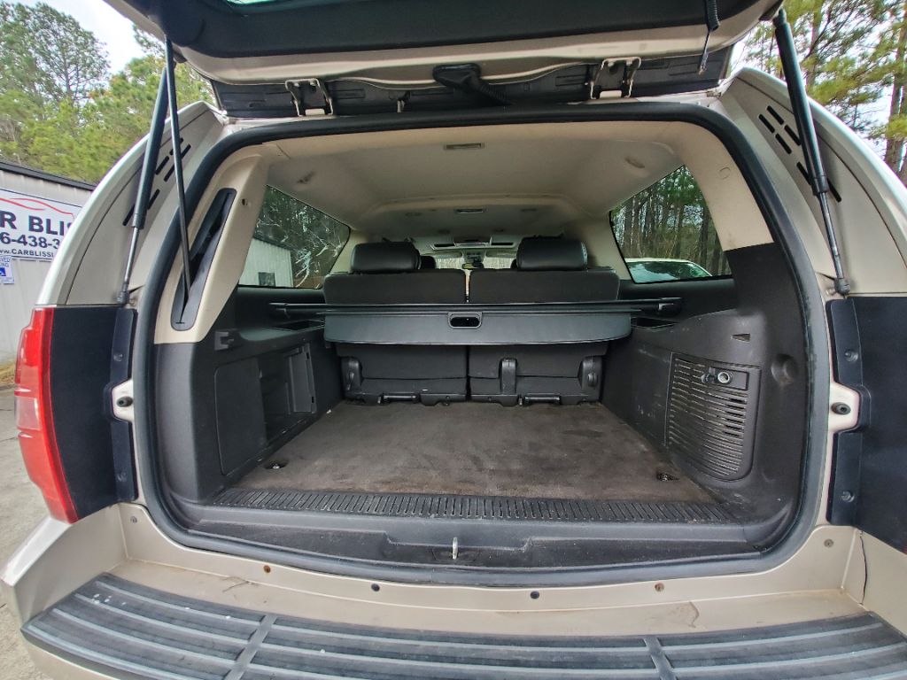 2007 Chevrolet Suburban - $5,990