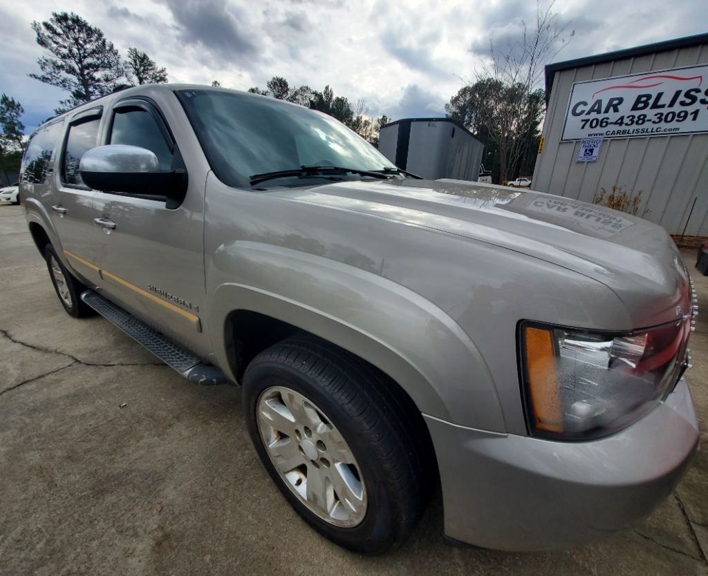 2007 Chevrolet Suburban - $5,990