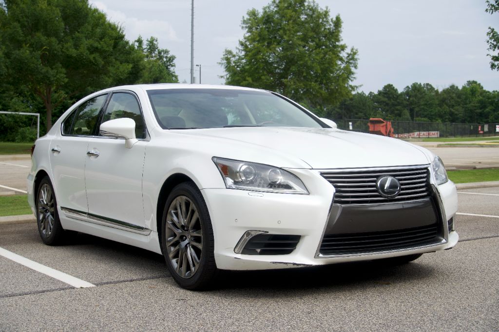 2017 Lexus LS - $22,990
