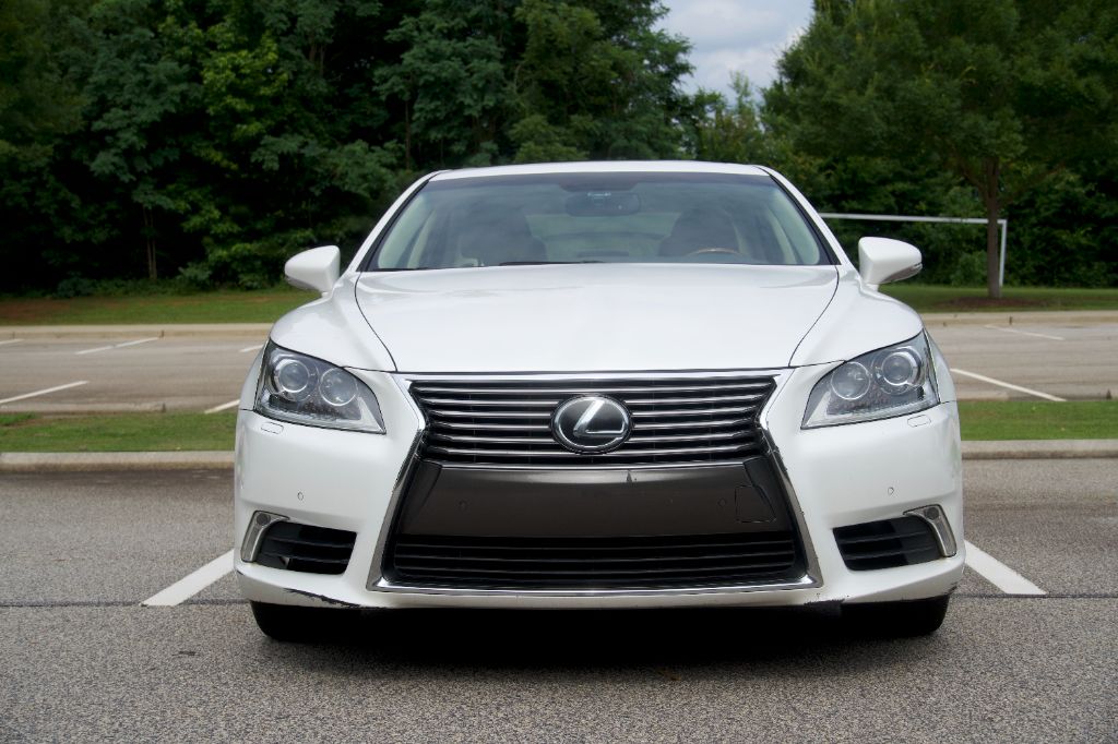 2017 Lexus LS - $22,990