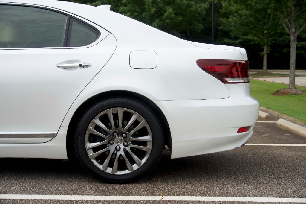 2017 Lexus LS - $22,990