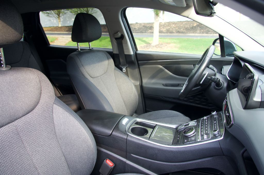 2023 Hyundai Santa Fe - $16,899