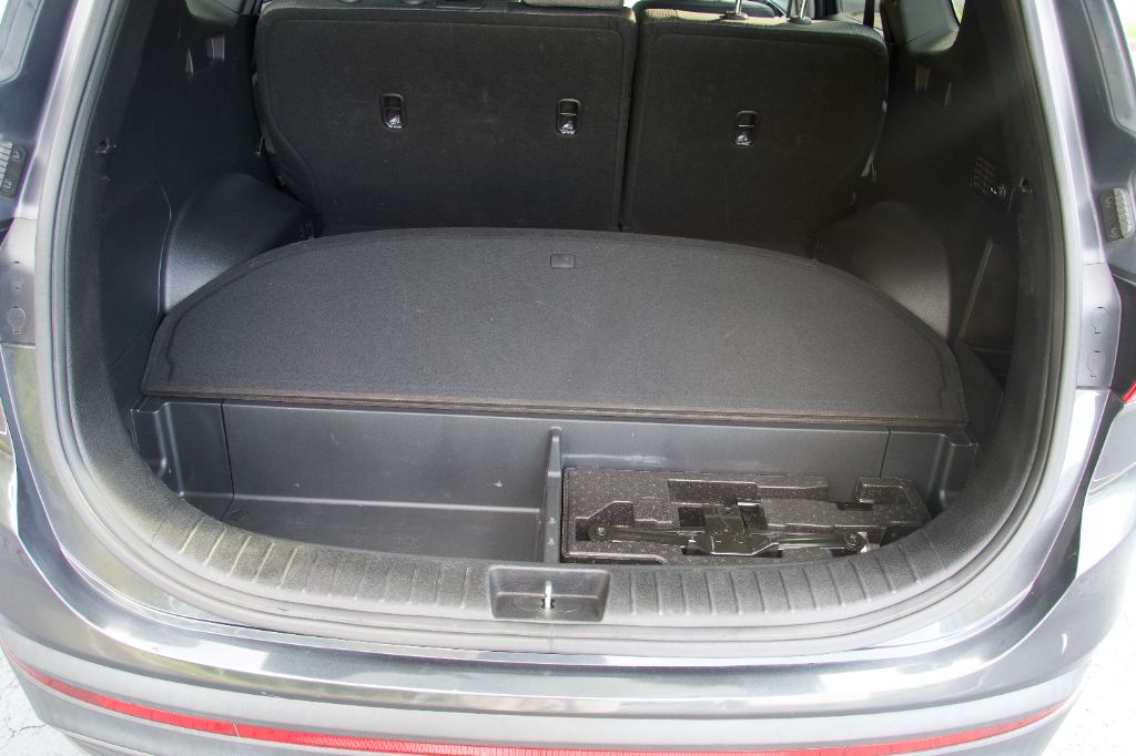 2023 Hyundai Santa Fe - $16,899