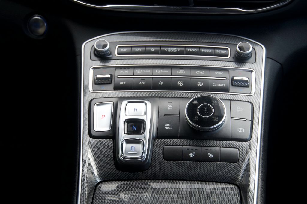 2023 Hyundai Santa Fe - $16,899