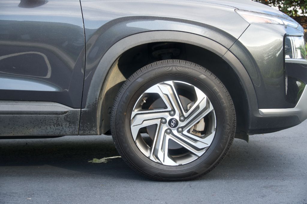 2023 Hyundai Santa Fe - $16,899