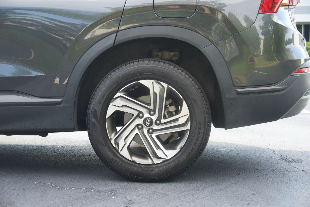 2023 Hyundai Santa Fe - $16,899