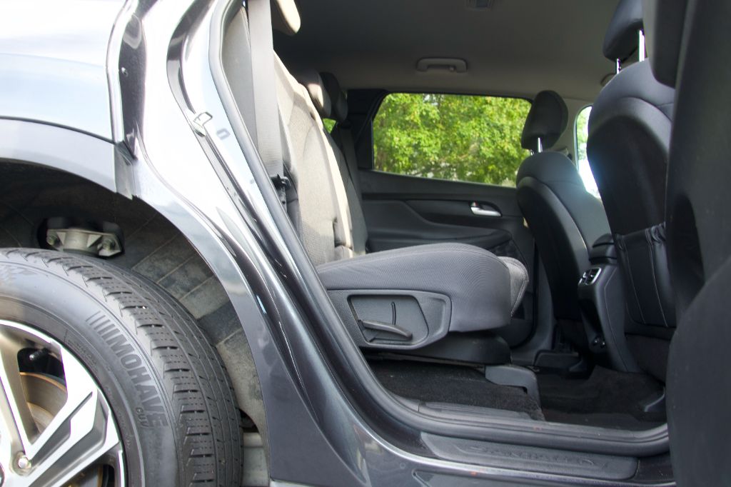 2023 Hyundai Santa Fe - $16,899
