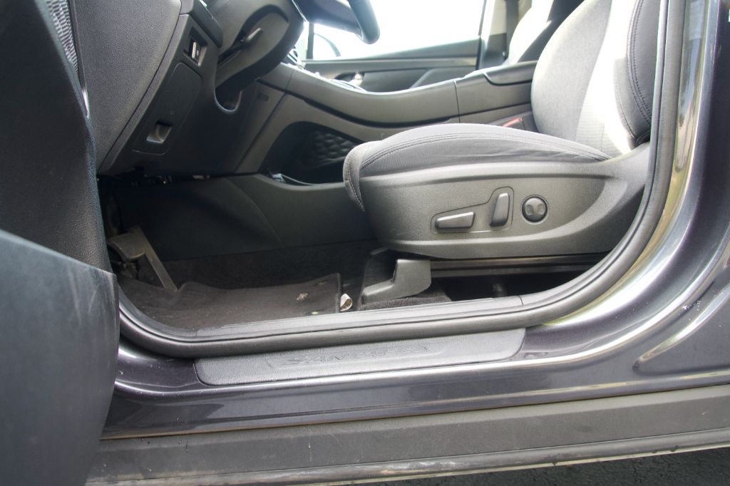 2023 Hyundai Santa Fe - $16,899