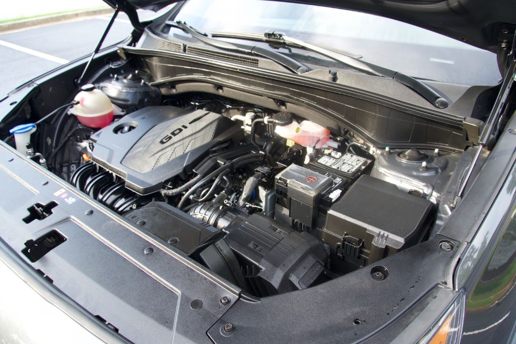 2023 Hyundai Santa Fe - $16,899