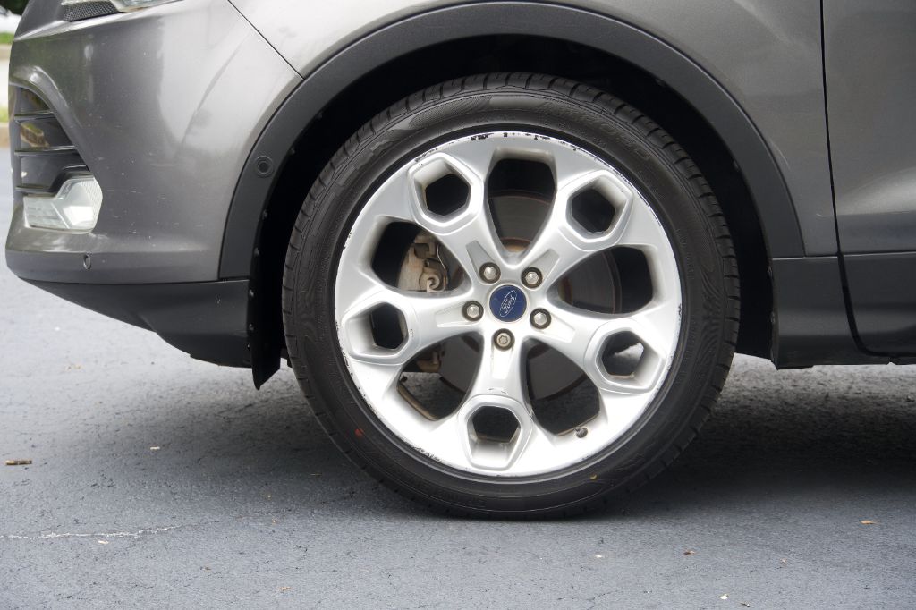 2013 Ford Escape - $8,999