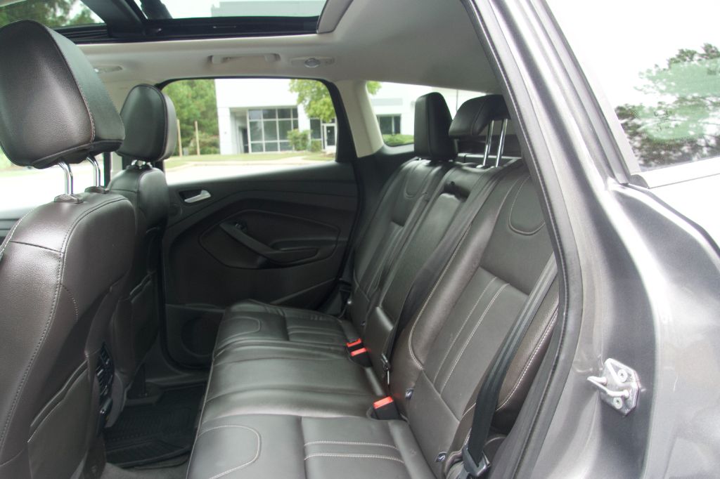 2013 Ford Escape - $8,999