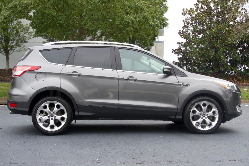 2013 Ford Escape - $8,999