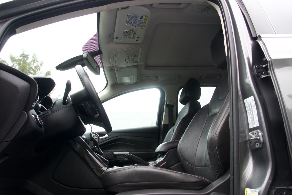 2013 Ford Escape - $8,999