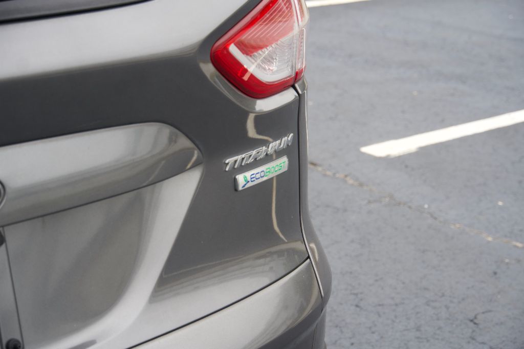 2013 Ford Escape - $8,999