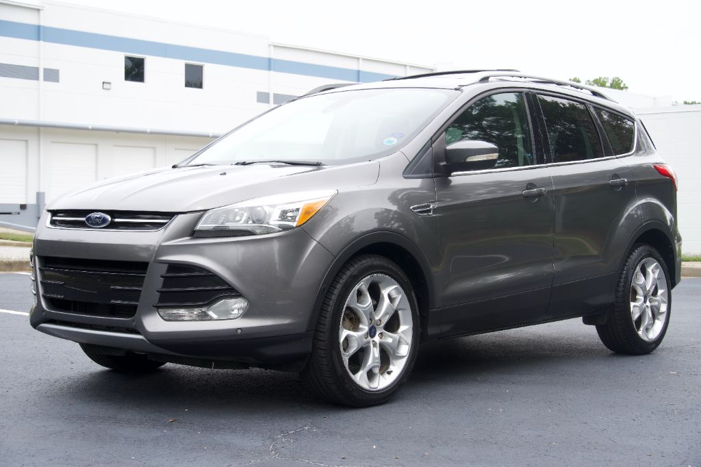 2013 Ford Escape - $8,999