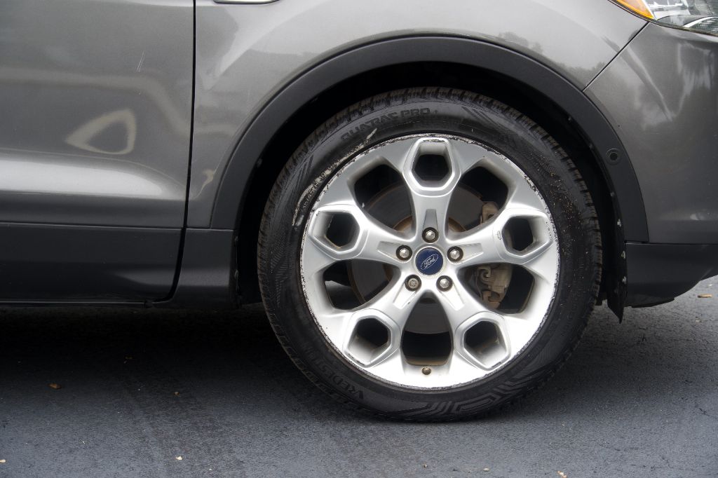 2013 Ford Escape - $8,999