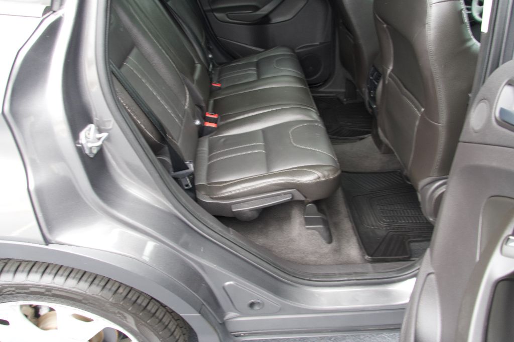 2013 Ford Escape - $8,999