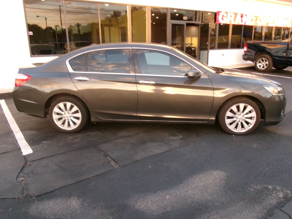 2013 Honda Accord - $8,995