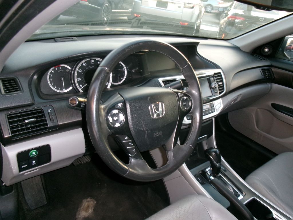 2013 Honda Accord - $8,995