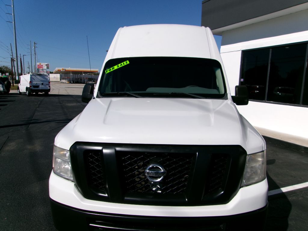 2013 Nissan Nv - $9,999