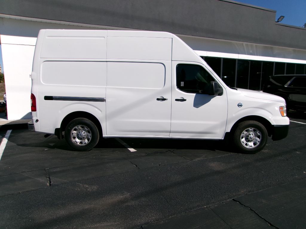 2013 Nissan Nv - $9,999