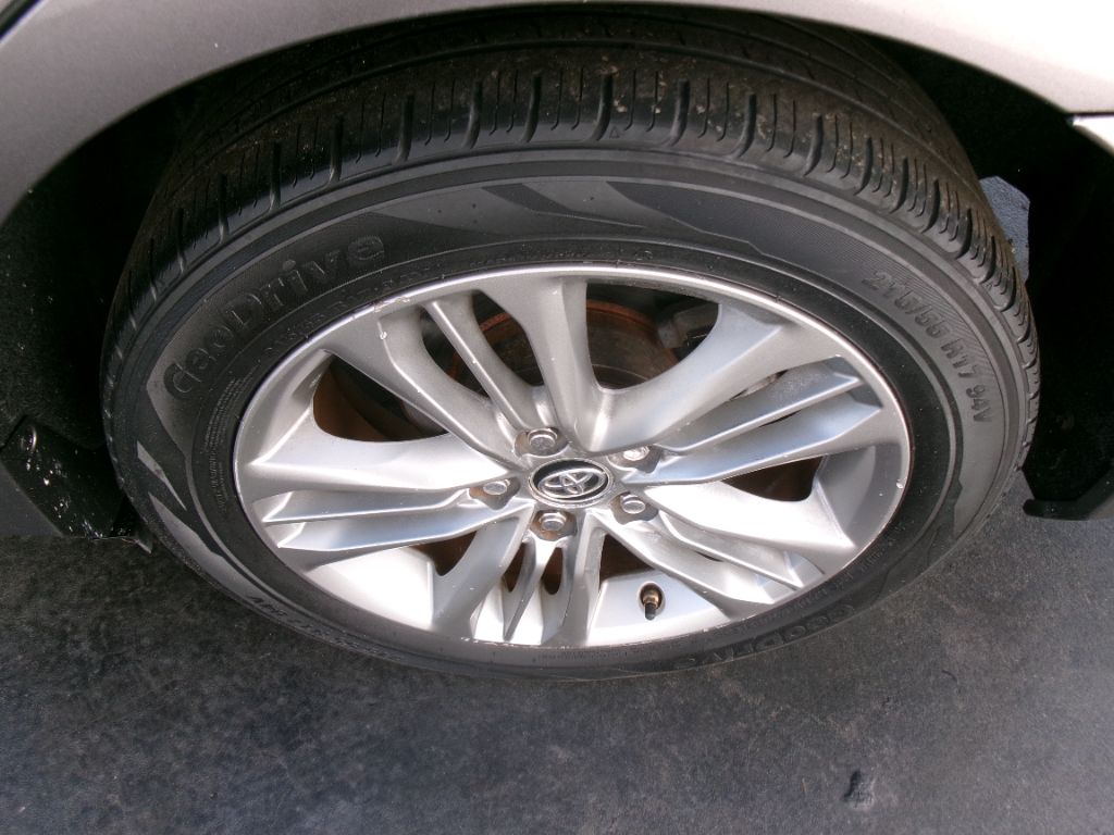 2016 Toyota Camry - $9,999