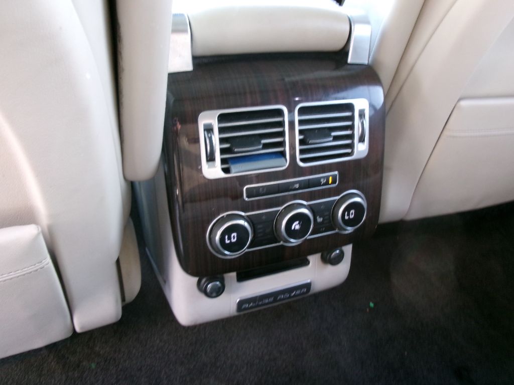 2014 LAND ROVER Range Rover - $11,999