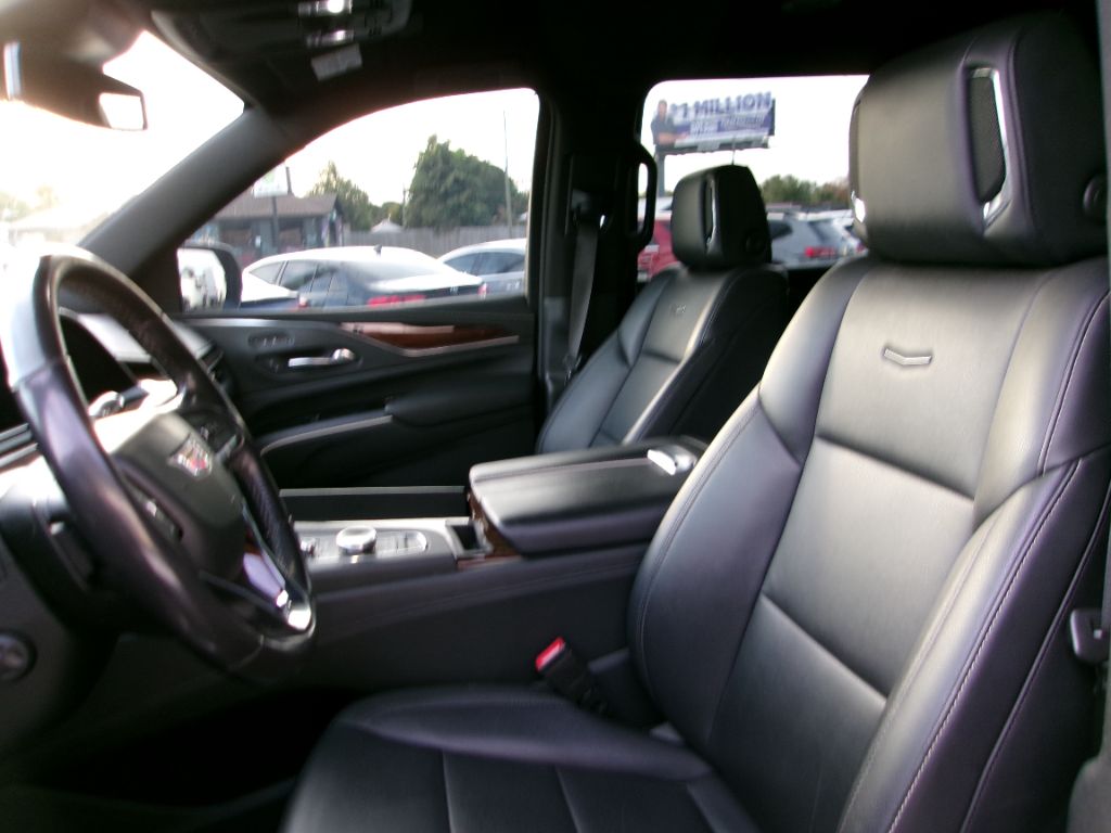 2022 Cadillac Escalade - $64,999