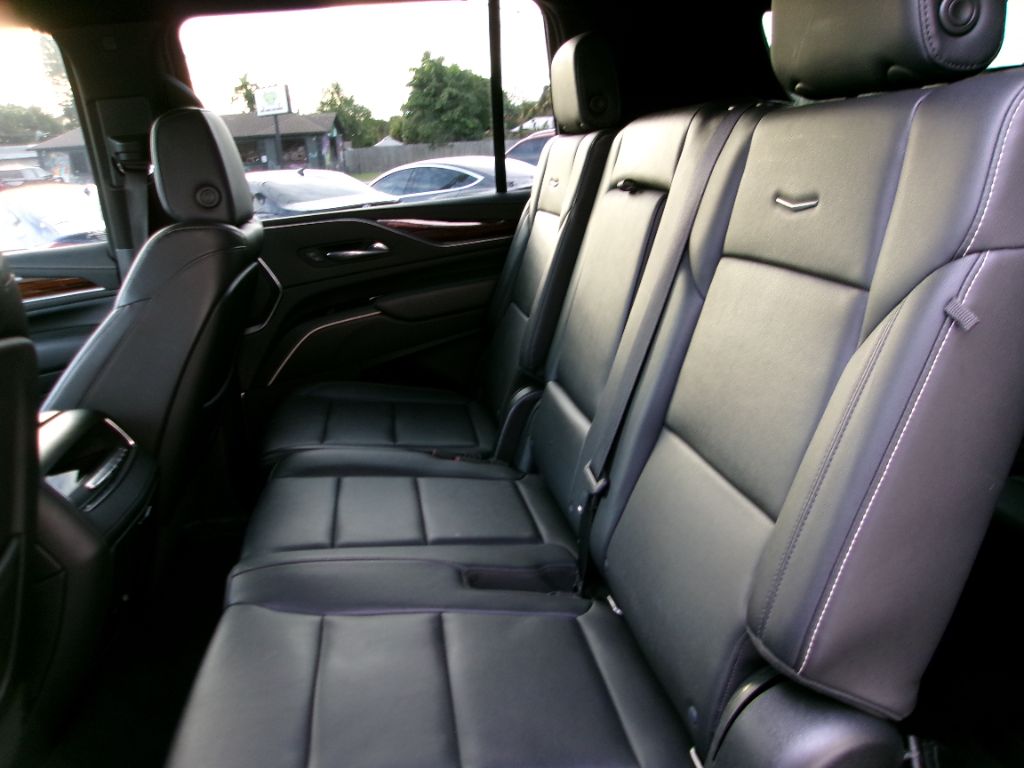 2022 Cadillac Escalade - $64,999