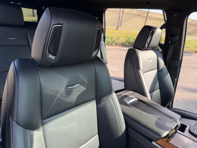 2022 Cadillac Escalade - $64,999