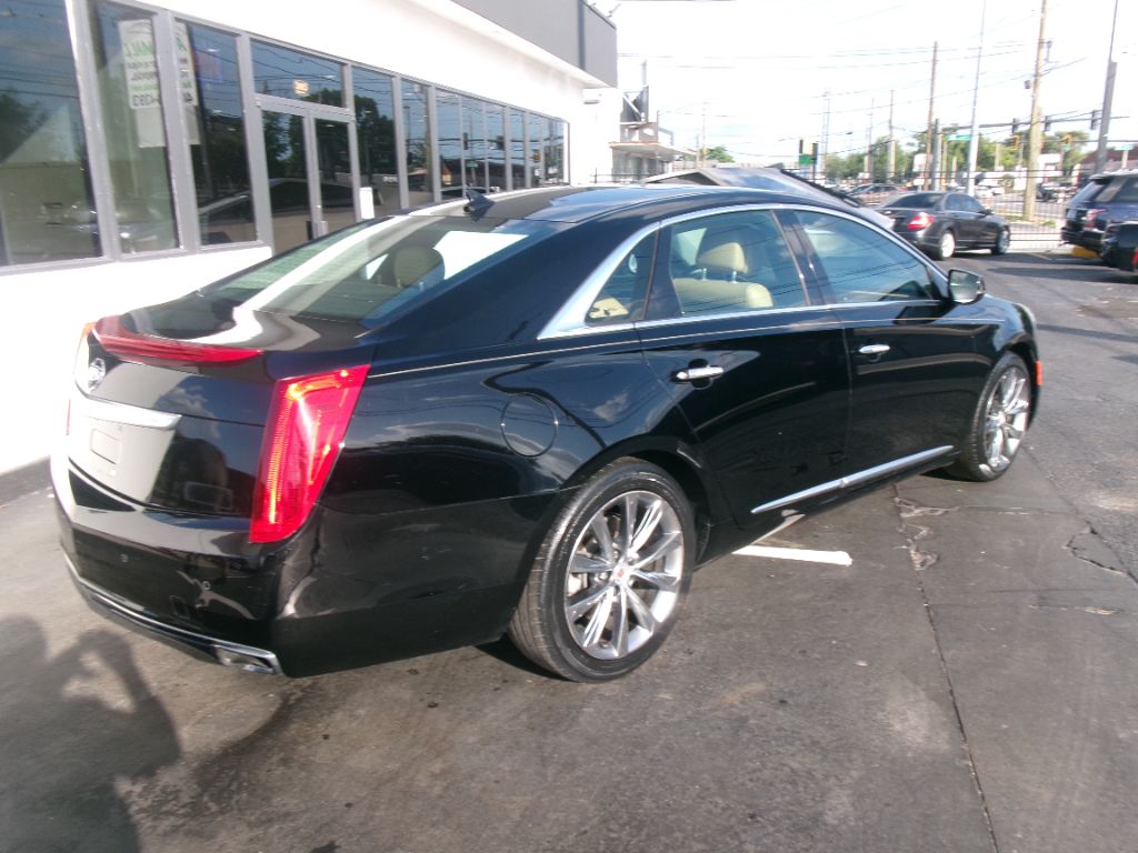 2013 Cadillac XTS - $9,999