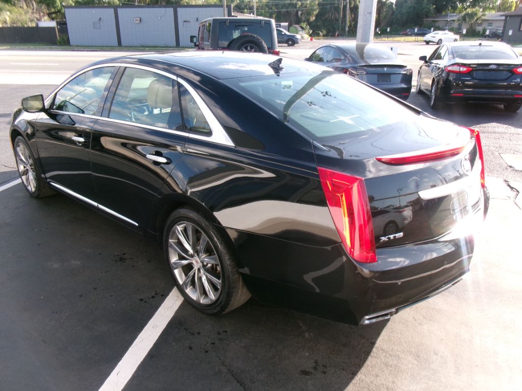 2013 Cadillac XTS - $9,999