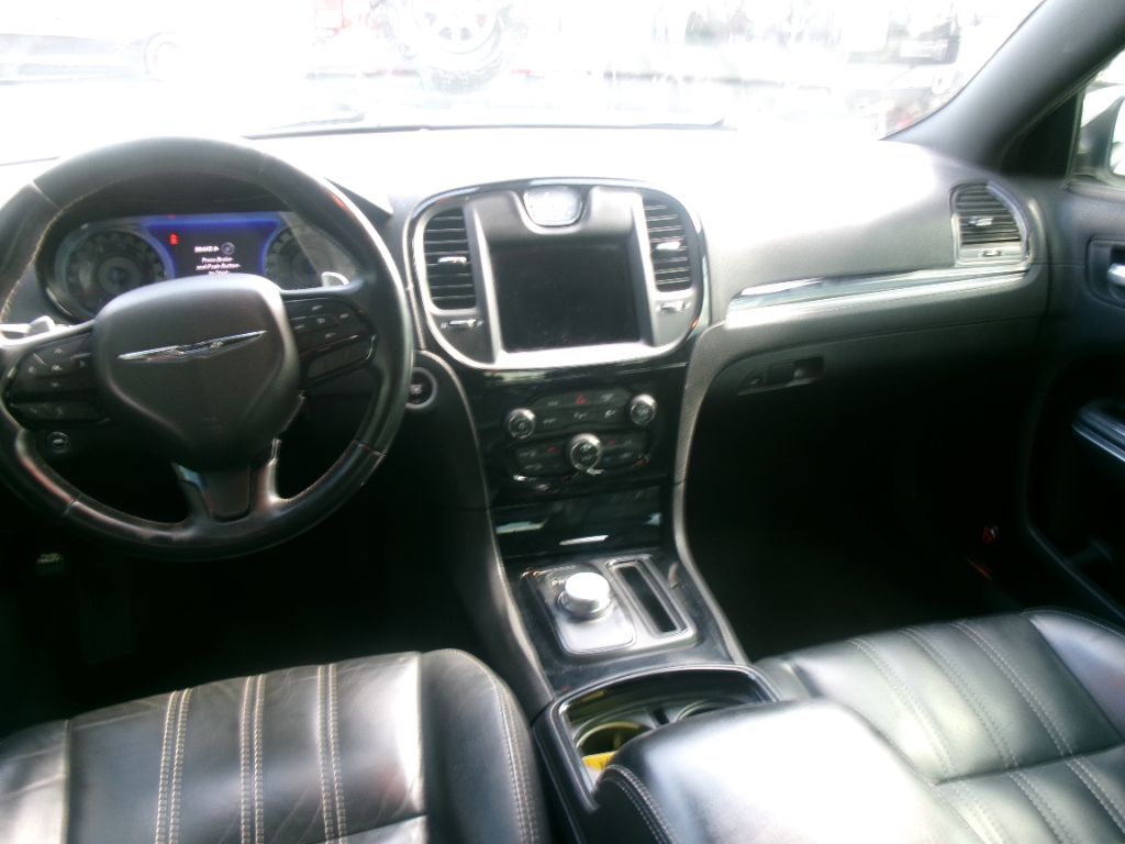 2018 Chrysler 300 - $9,999