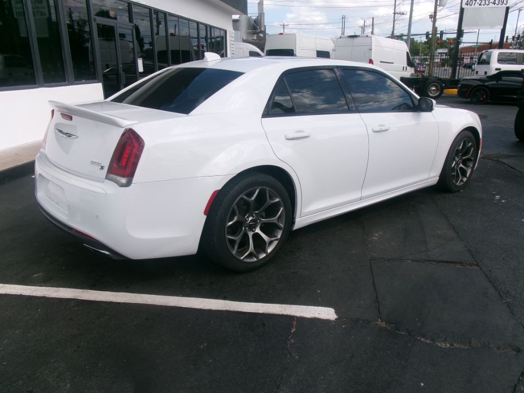 2018 Chrysler 300 - $9,999