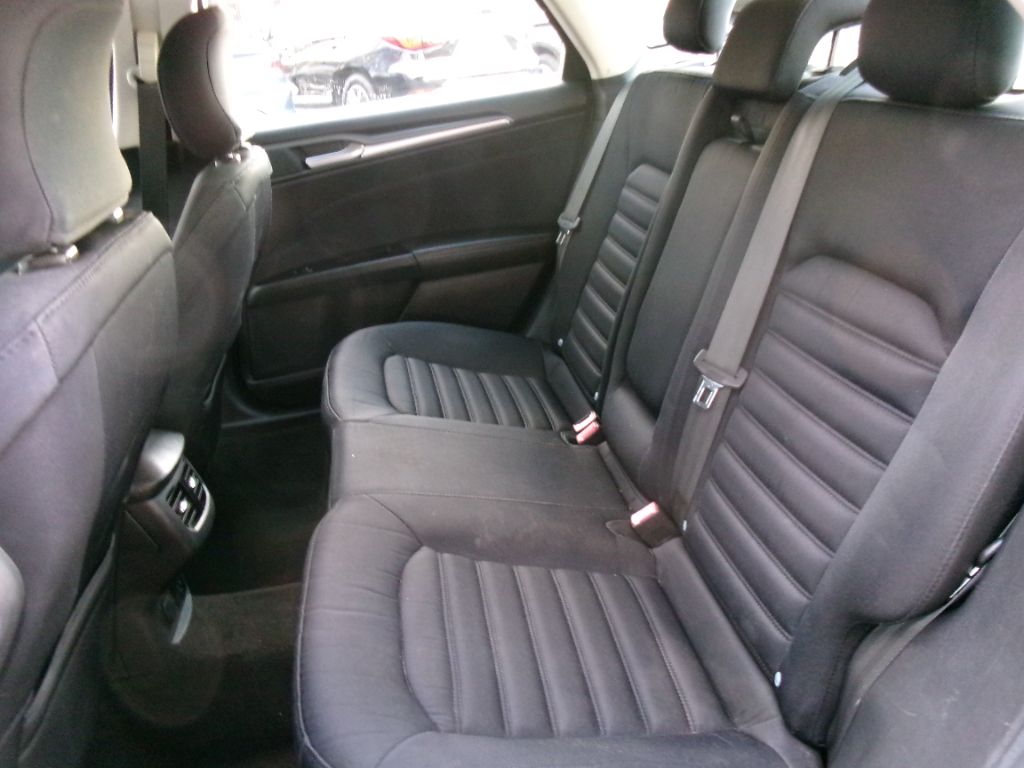 2016 Ford Fusion - $8,999