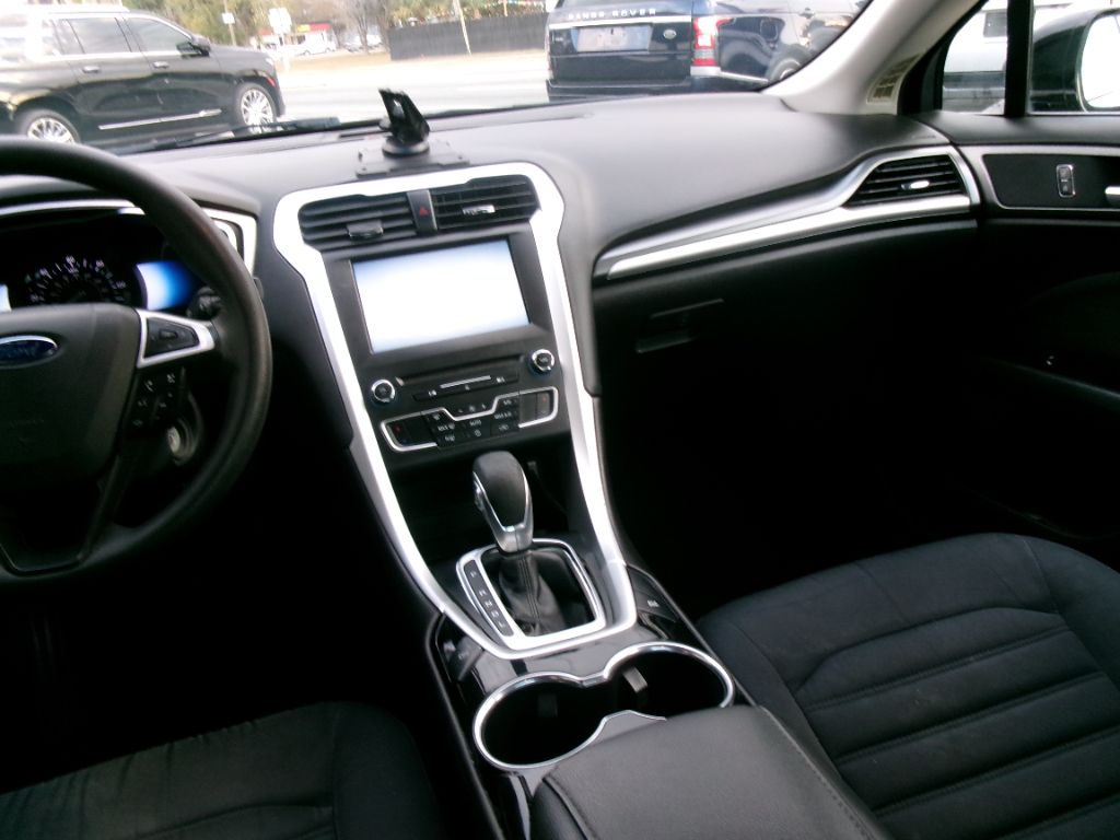 2016 Ford Fusion - $8,999