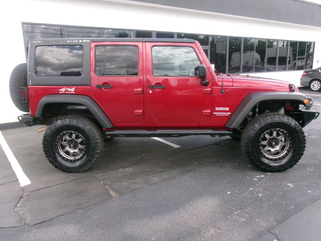 2013 Jeep Wrangler - $14,999